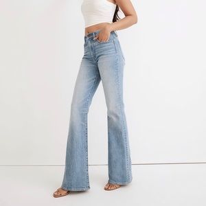 NWT! Madewell Perfect Vintage Flare Jean, Devalan Wash 26